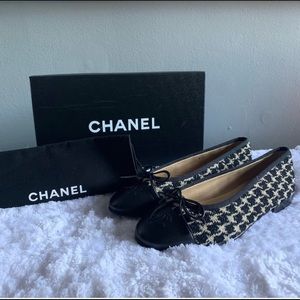 Chanel ballet flats simply gorgeous!!